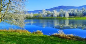 lake-Fatherheart - France